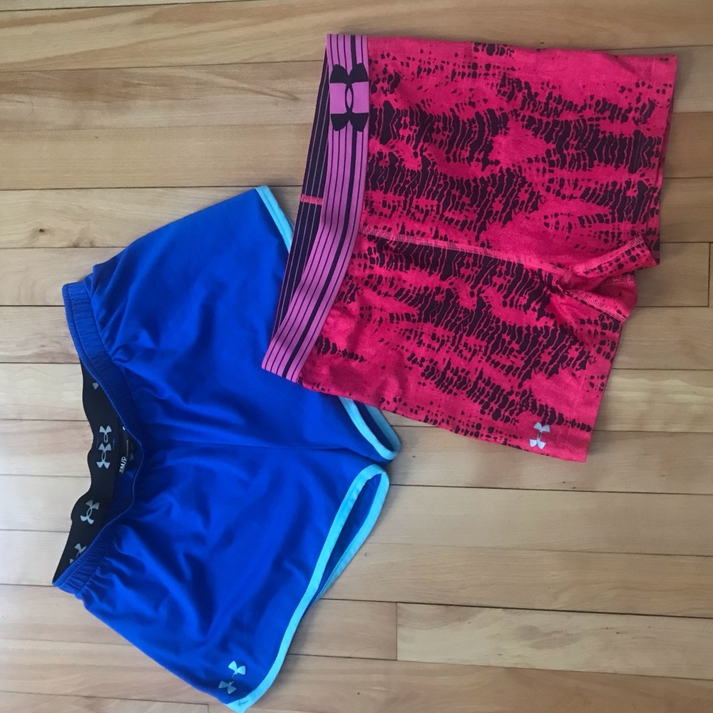 Underarmour shorts and spandex